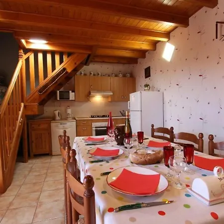 Holiday home En Pierre Avec Terrasses, Proche De Sites Medievaux, Ideal Pour Famille Avec Equipements Bebe. - Fr-1-582-256 Boisset (Haute-Loire)